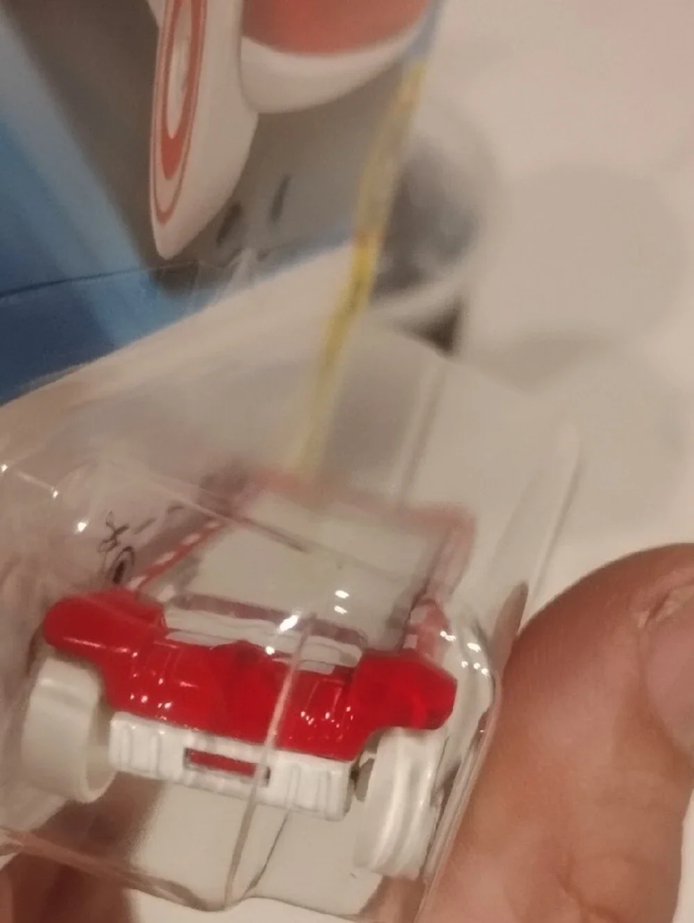 Mattel Hot Wheels Twin Tags Red & White Die-Cast Car And Luggage Tag!